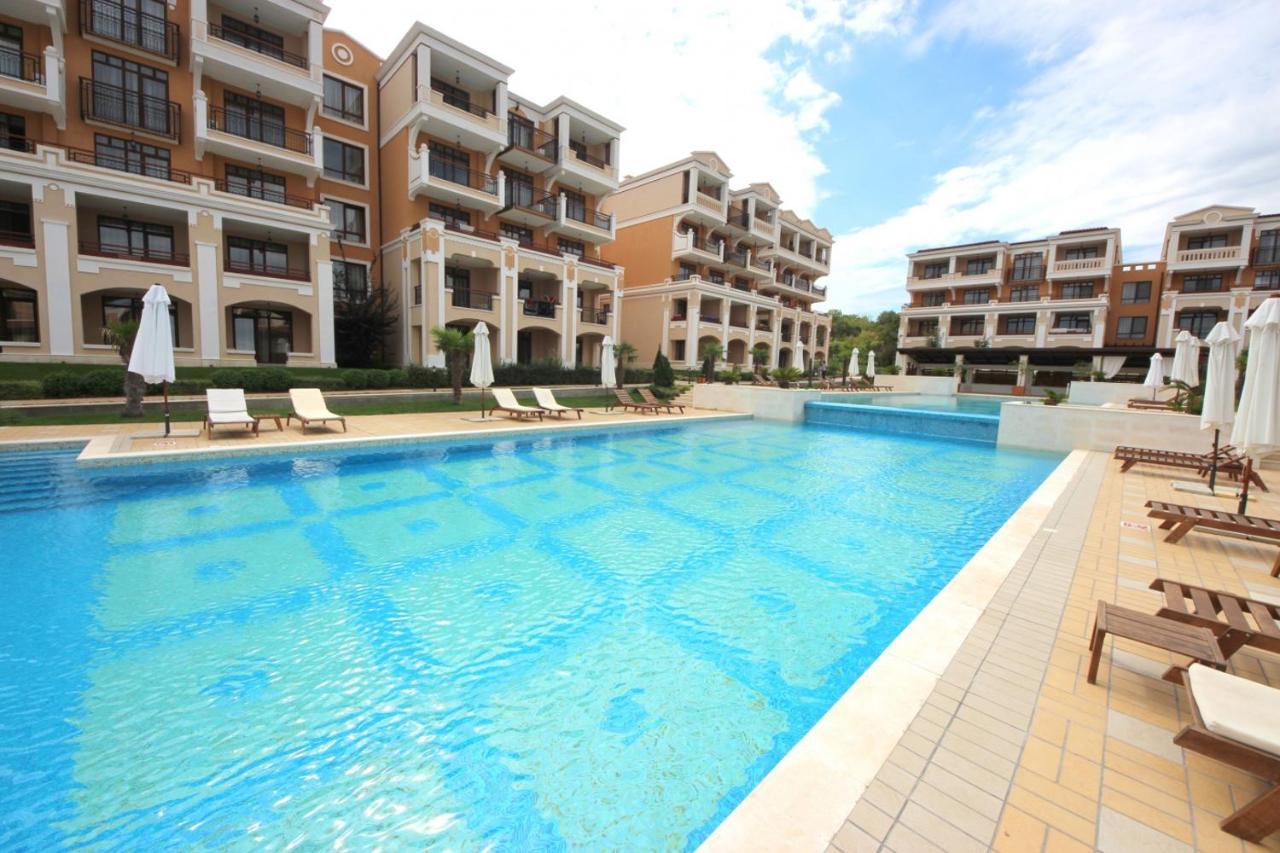 Green Life Beach Resort Apartment Sozopol Exterior photo